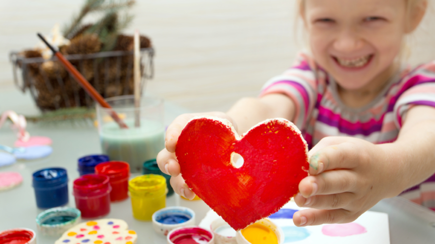 I Apotek Hjärtats nya satsning Lilla Hjärtat har barn varit med och tagit fram produkter särskilt utformade för barn. Foto: Shutterstock